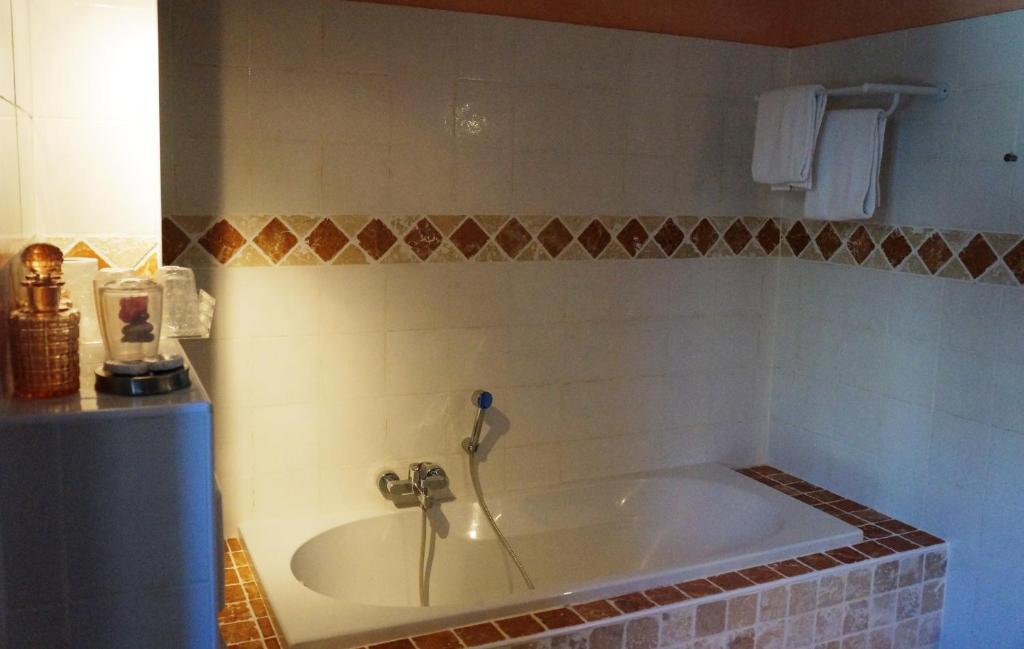 Hotel Le Saint Jean Ersa Room photo